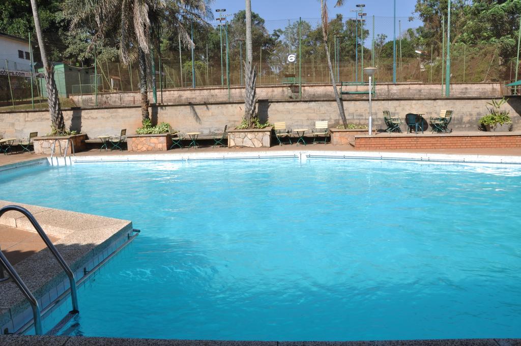 Shangri-La Hotel Uganda Kampala Esterno foto