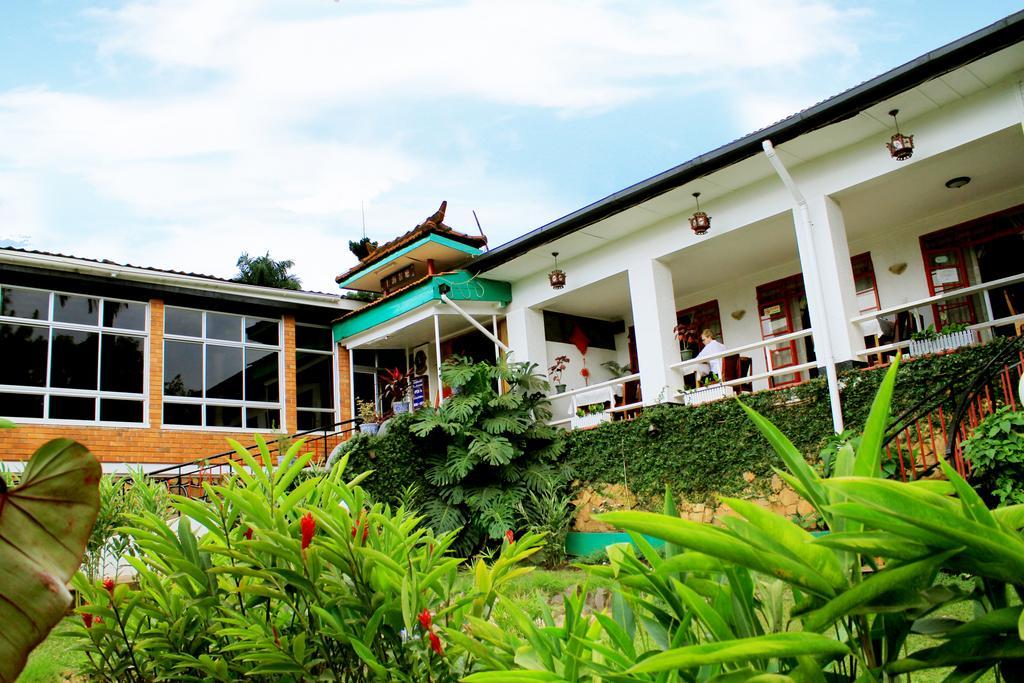 Shangri-La Hotel Uganda Kampala Esterno foto